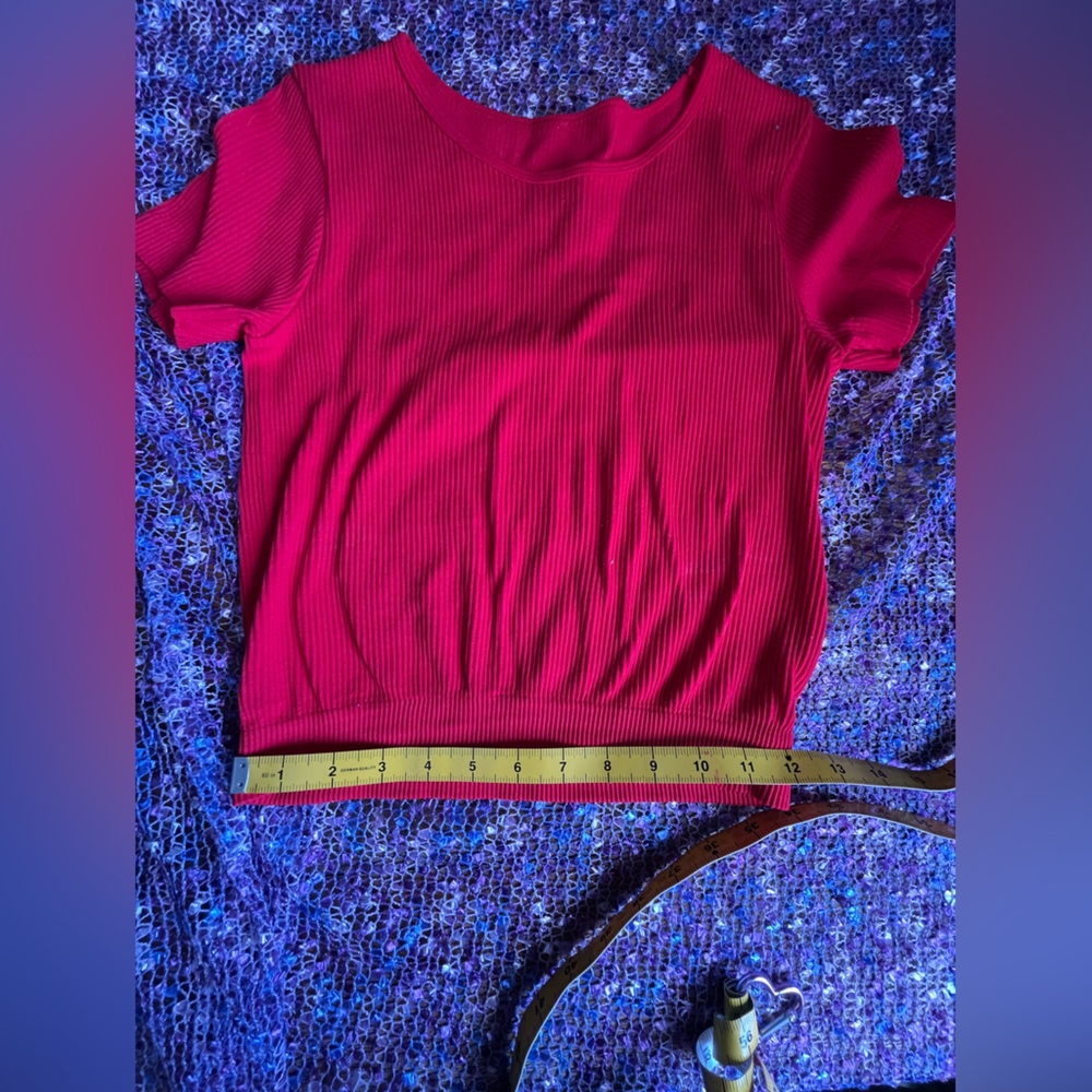 Bright Red Top - Picture 3 of 5